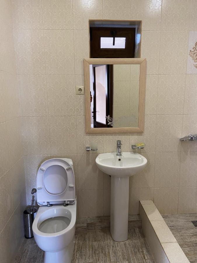 Apra Hotel Lidzava Bagian luar foto
